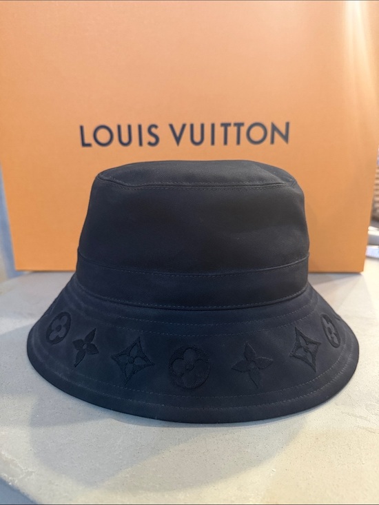 LOUIS VUITTON | ✨NEW✨ LV Filigram Bucket Hat Monogram Flower Embroidery in Black main image 5